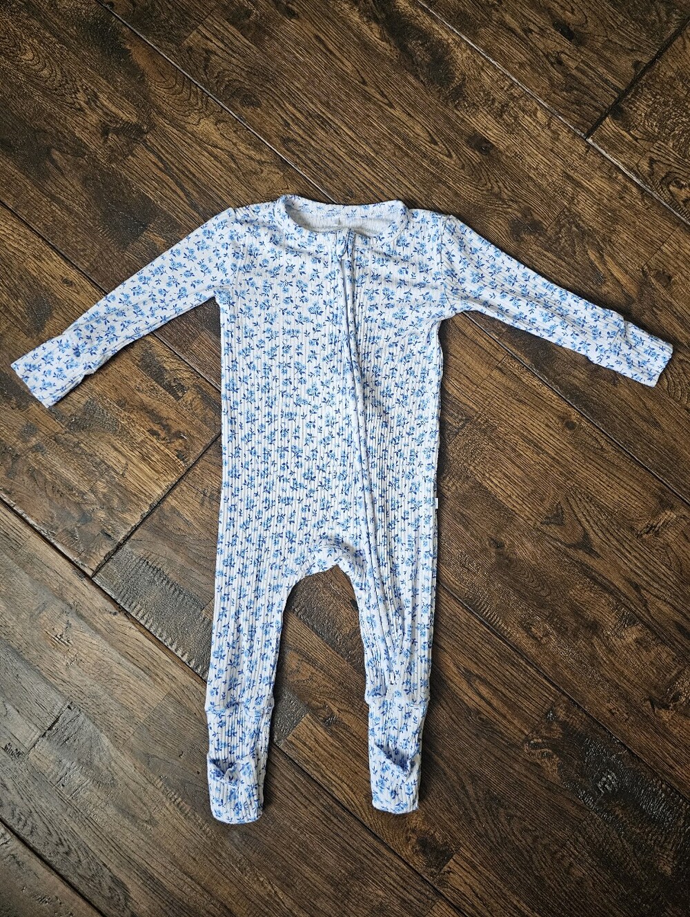 POSH PEANUT BLUE AND WHITE FLORAL PAJAMAS BABY GIRL 3-6 MONTHS